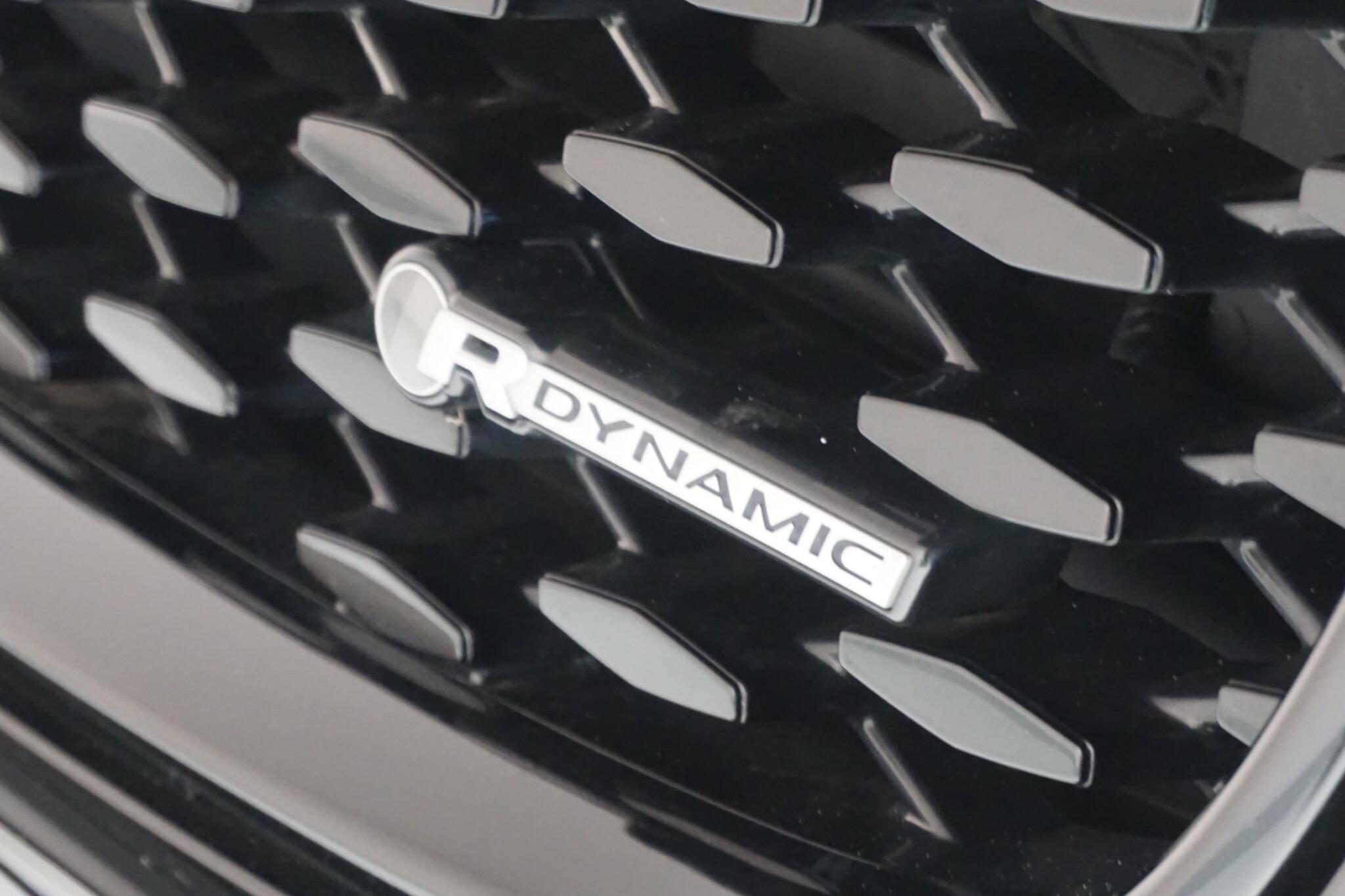 Jaguar F-PACE 3.0 D300 MHEV R-Dynamic HSE Black SUV 5dr Diesel Auto AWD Euro 6 (s/s) (300 ps)